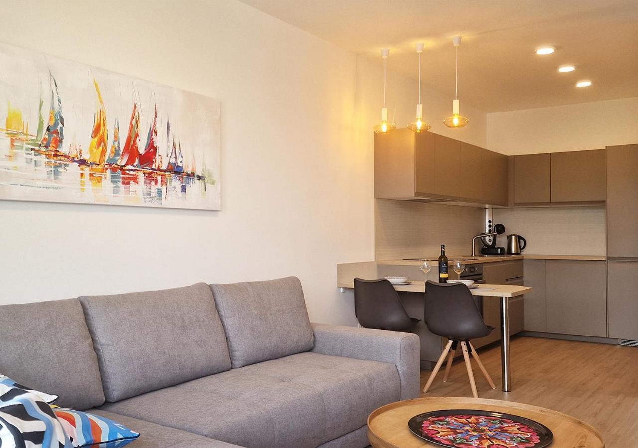 New Cozy 2 Room Pink Apartment Bratislava 059 Екстер'єр фото