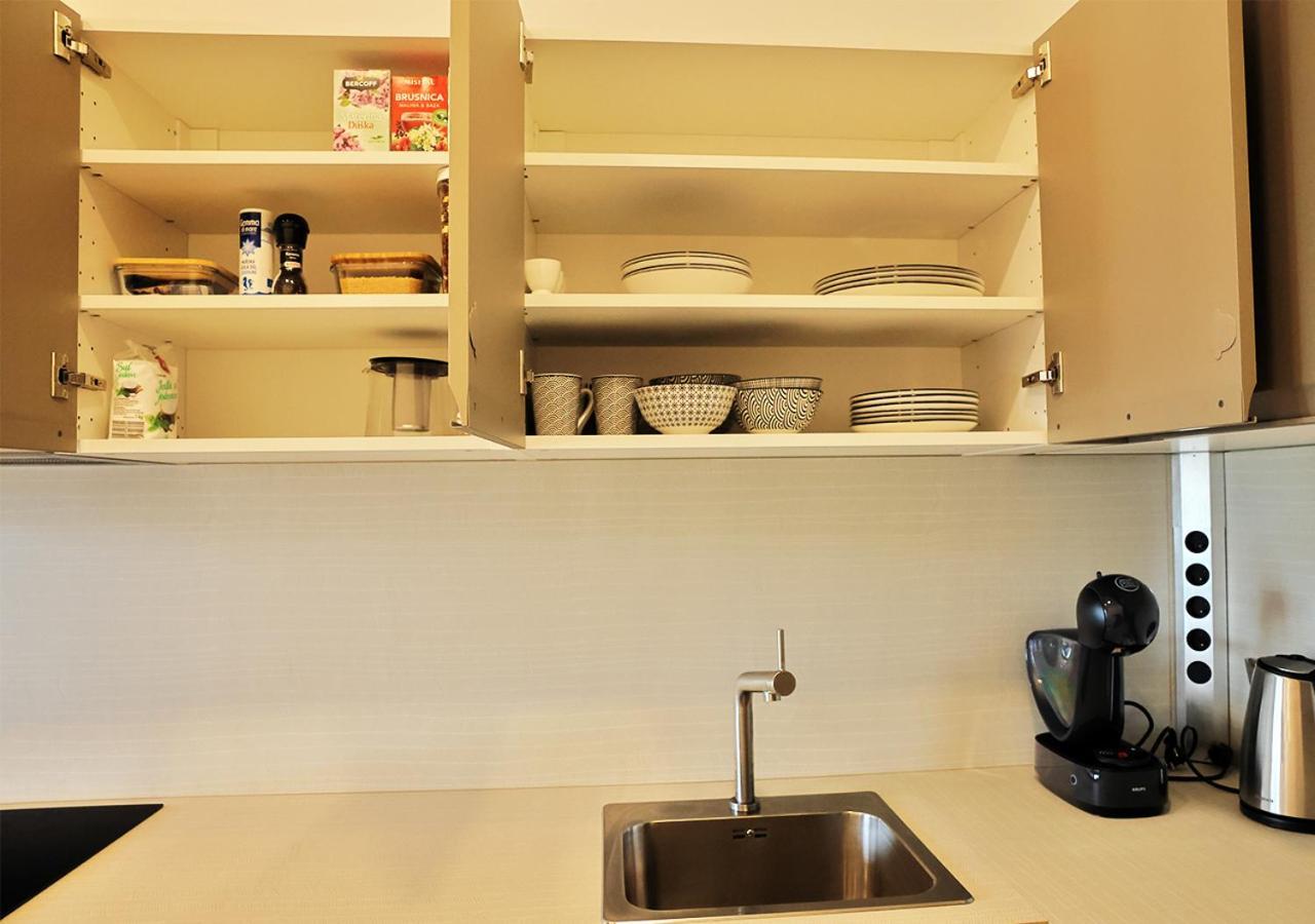 New Cozy 2 Room Pink Apartment Bratislava 059 Екстер'єр фото